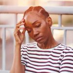 La femme de Machakos en difficulté après qu'une carte SIM enregistrée sous sa carte d'identité ait reçu 300 000 KSh pour un vol présumé