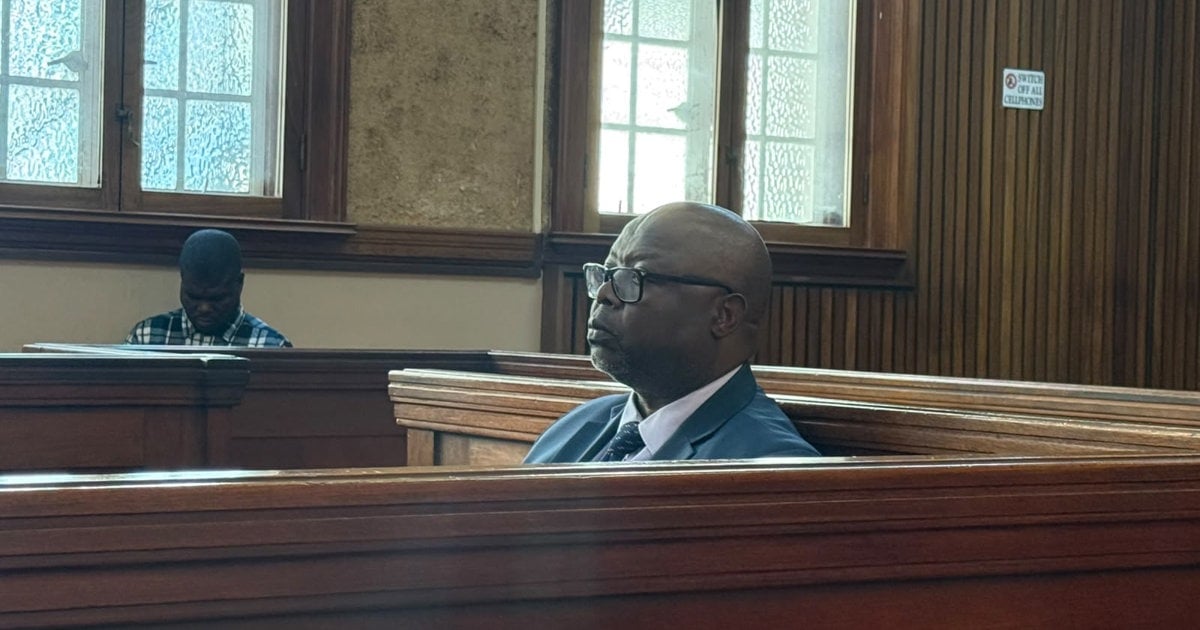 Mulangi Mphego, ancien patron du renseignement criminel, lié à l'enquête sur le meurtre du général Mfazi