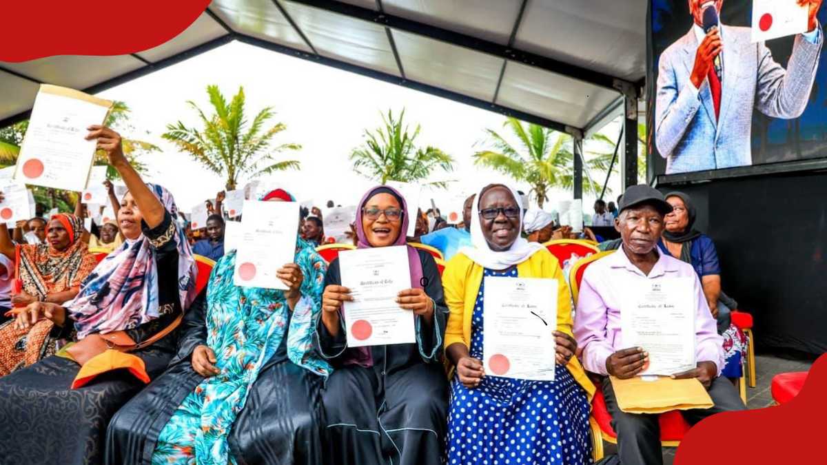 Une femme de Mombasa reçoit un titre de propriété après 60 ans de lutte contre les accapareurs de terres à Nyali